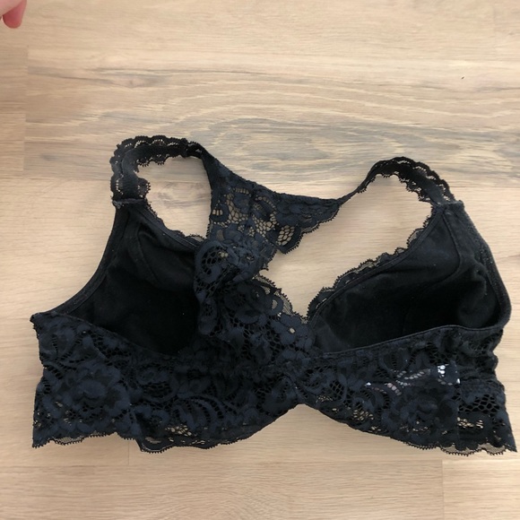 Black Lace Bralette - Picture 2 of 3